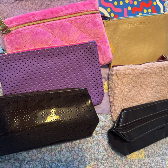 Stylish Women's Multi-Color Clutch Set - Picture 3 of 3